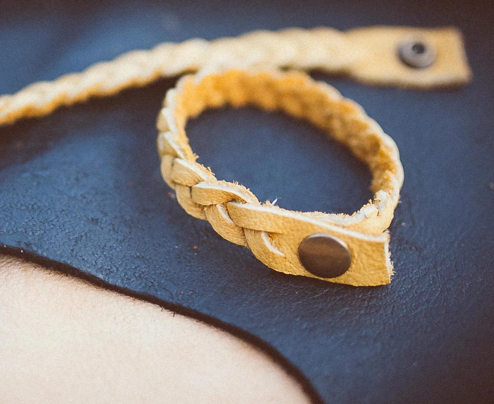 Two Wolves Leather - Leather Bracelet