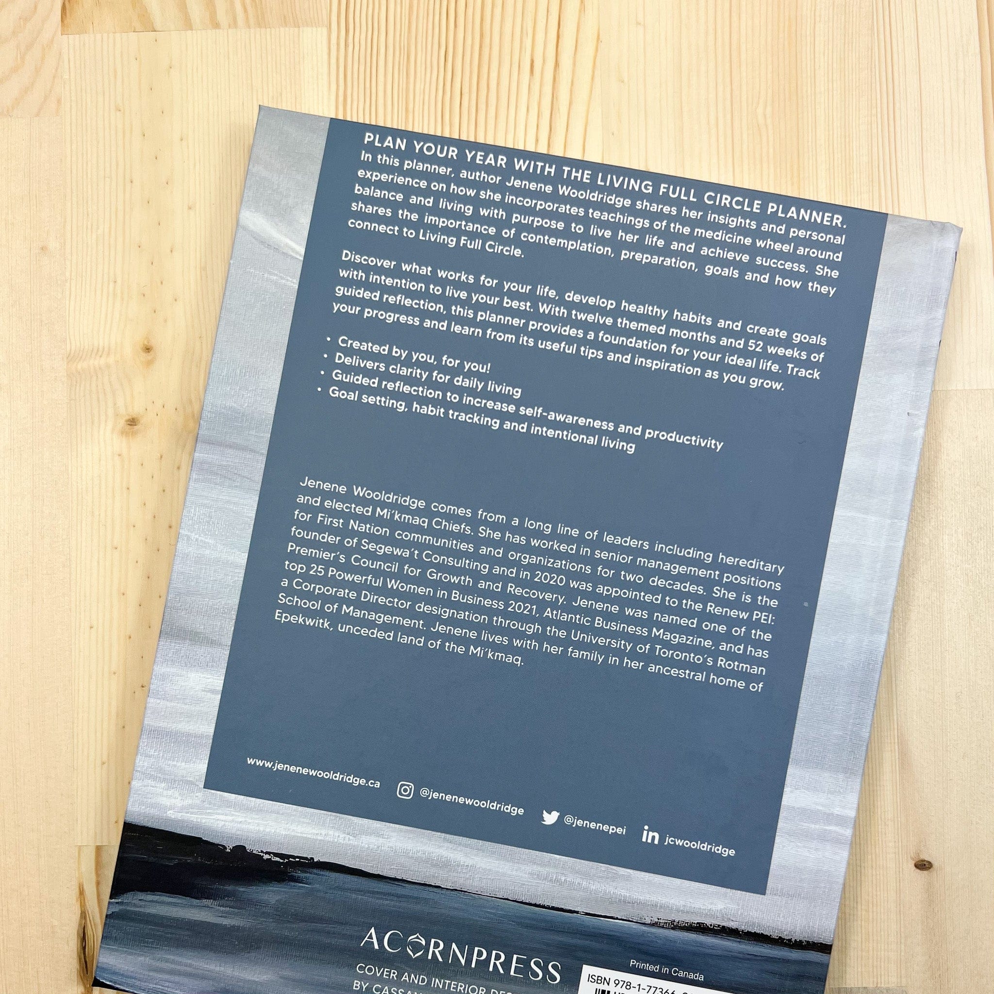 Living full Circle 52 Week Undated Planner - Indigenous Box