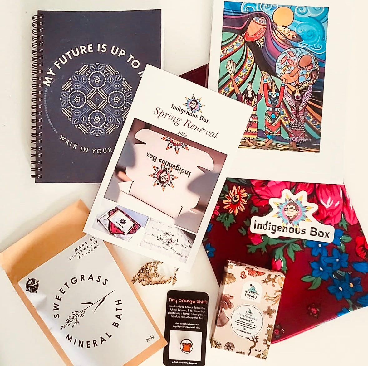 Seasonal Discovery Box - Spring25
