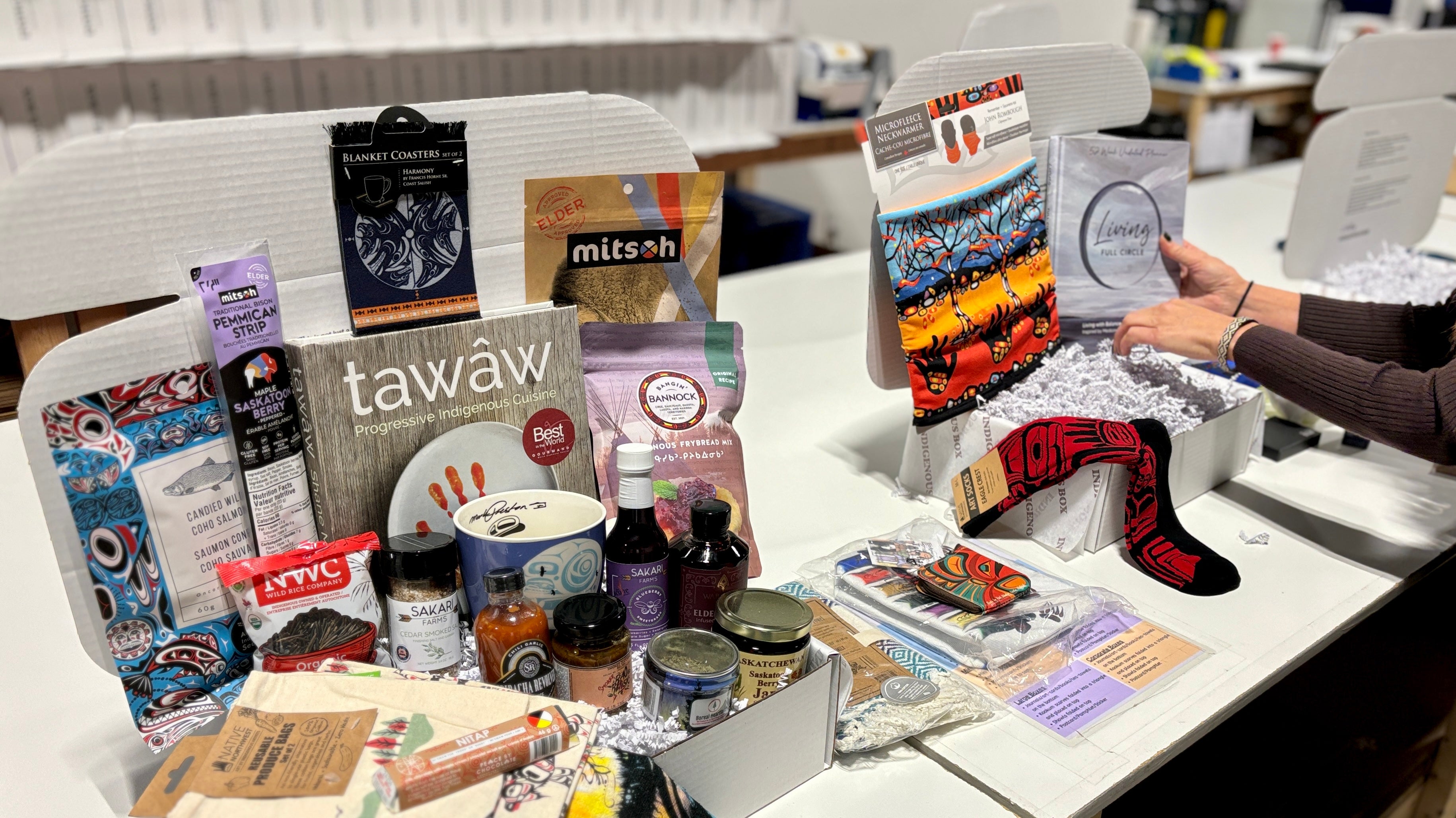 Indigenous Boxes Indigenous Box – Curated Indigenous Gift Boxes & Custom Corporate Gift